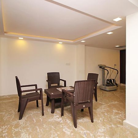 Hotel Nanak Residency New Delhi Exteriör bild