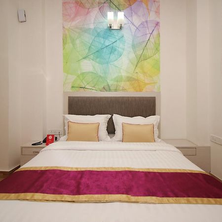 Hotel Nanak Residency New Delhi Exteriör bild