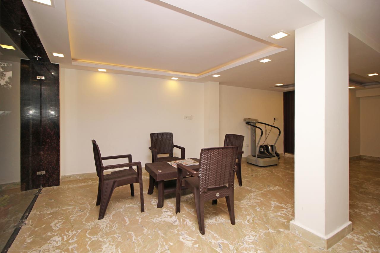 Hotel Nanak Residency New Delhi Exteriör bild